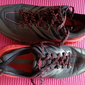 Hoka Speedgoat 3